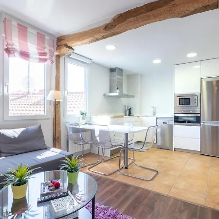 By Aston Apartment Mundaka